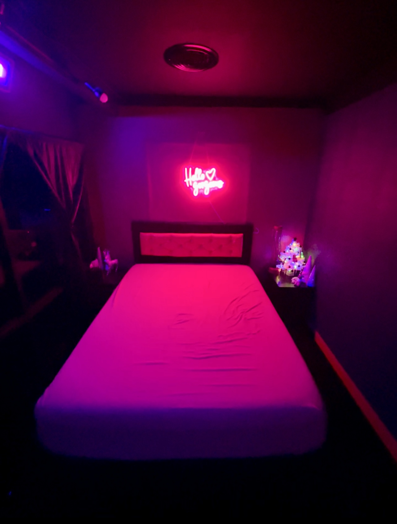 Glam Room interior at House of Black, San Diego — photo 6